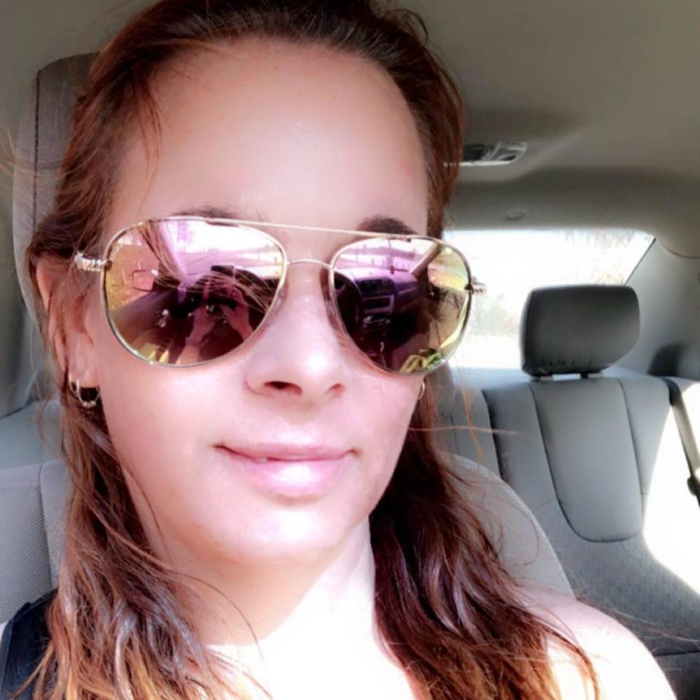 Meet your Posher, Leeann